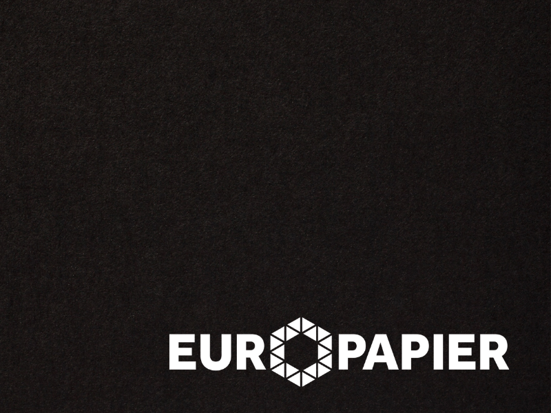 Бумага Eco Black – новинка в ассортименте Европапир. Разработана для изготовления премиальной упаковки.