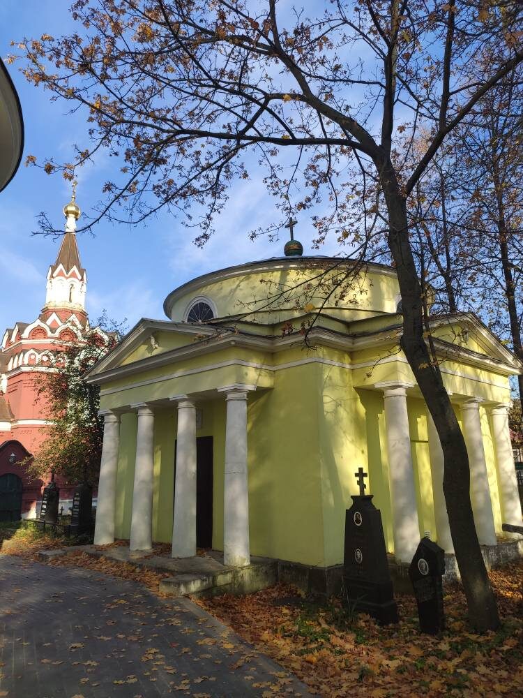 Мавзолей- часовня