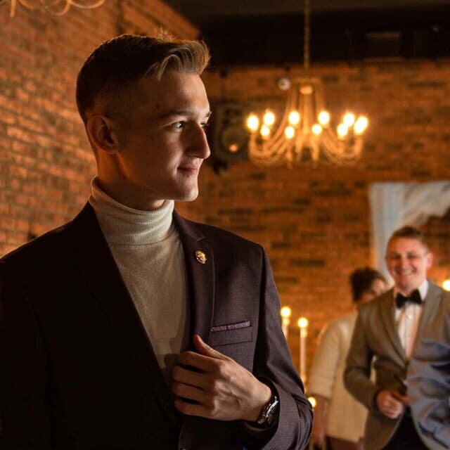 На свадьбе у друга