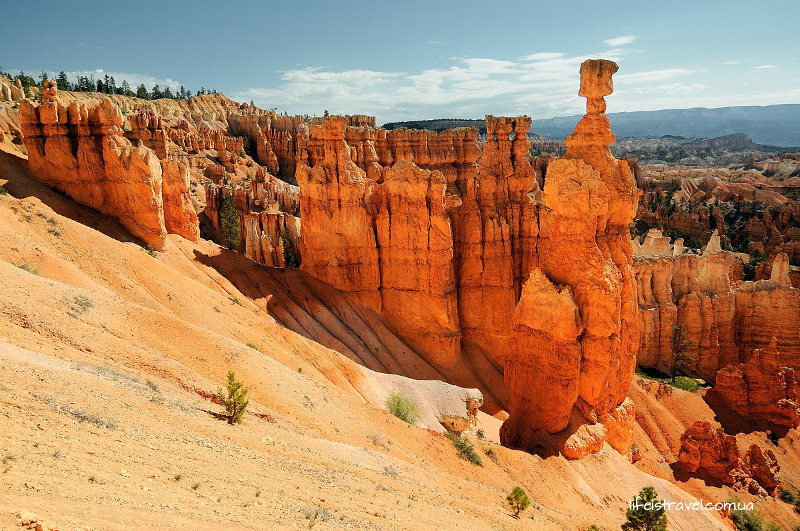 На фото: пейзаж штата Юта. Фото с ресурса https://lifeistravel.com