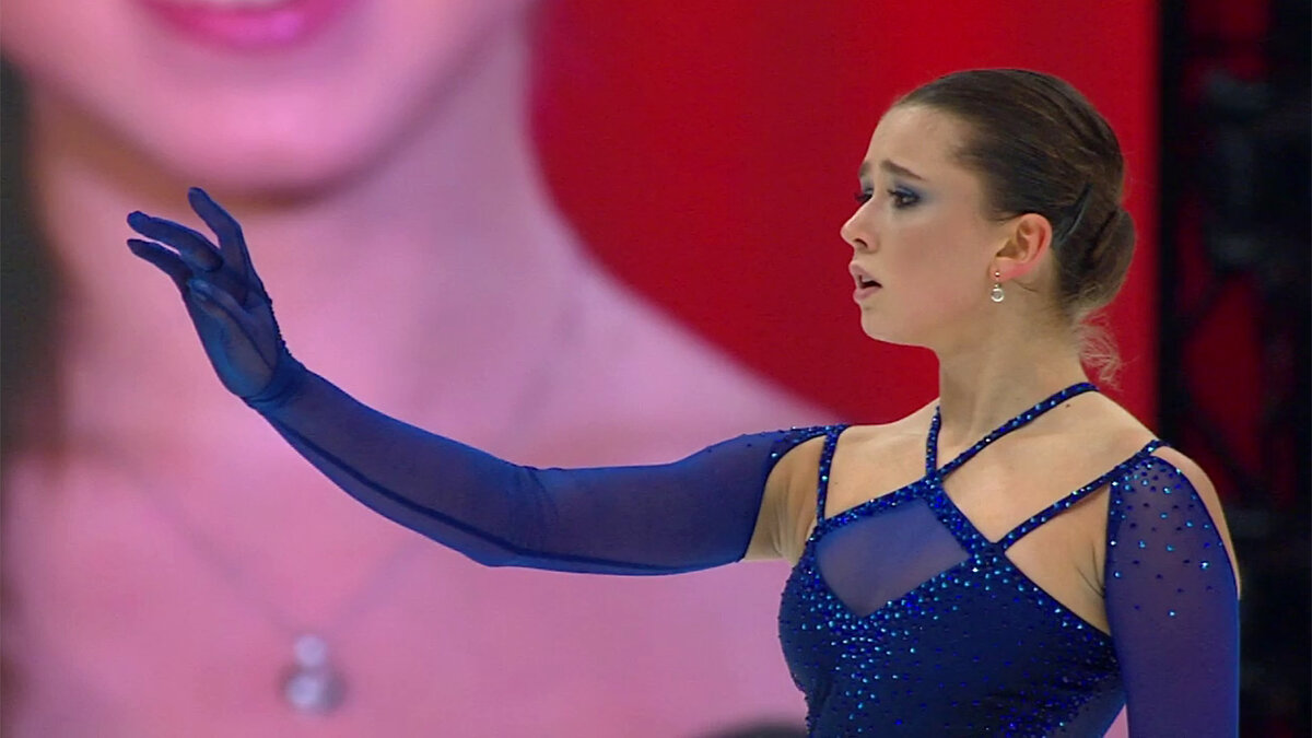 Камила Валиева болеро 2022