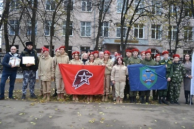    Сбор теплых вещей и снаряжения для военнослужащих в Щелково ©Алексей Рычков РИАМО в Щелкове