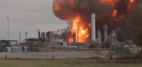 Взрывы 20-ти заводов по производству газа в США. Кто уничтожает заводы перед зимой?