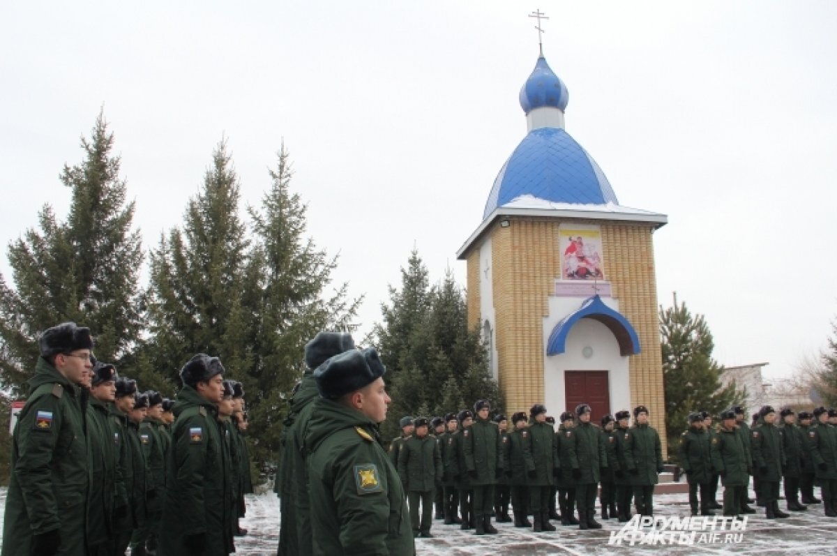    Первая в рамках осеннего призыва отправка омичей прошла в торжественной обстановке.