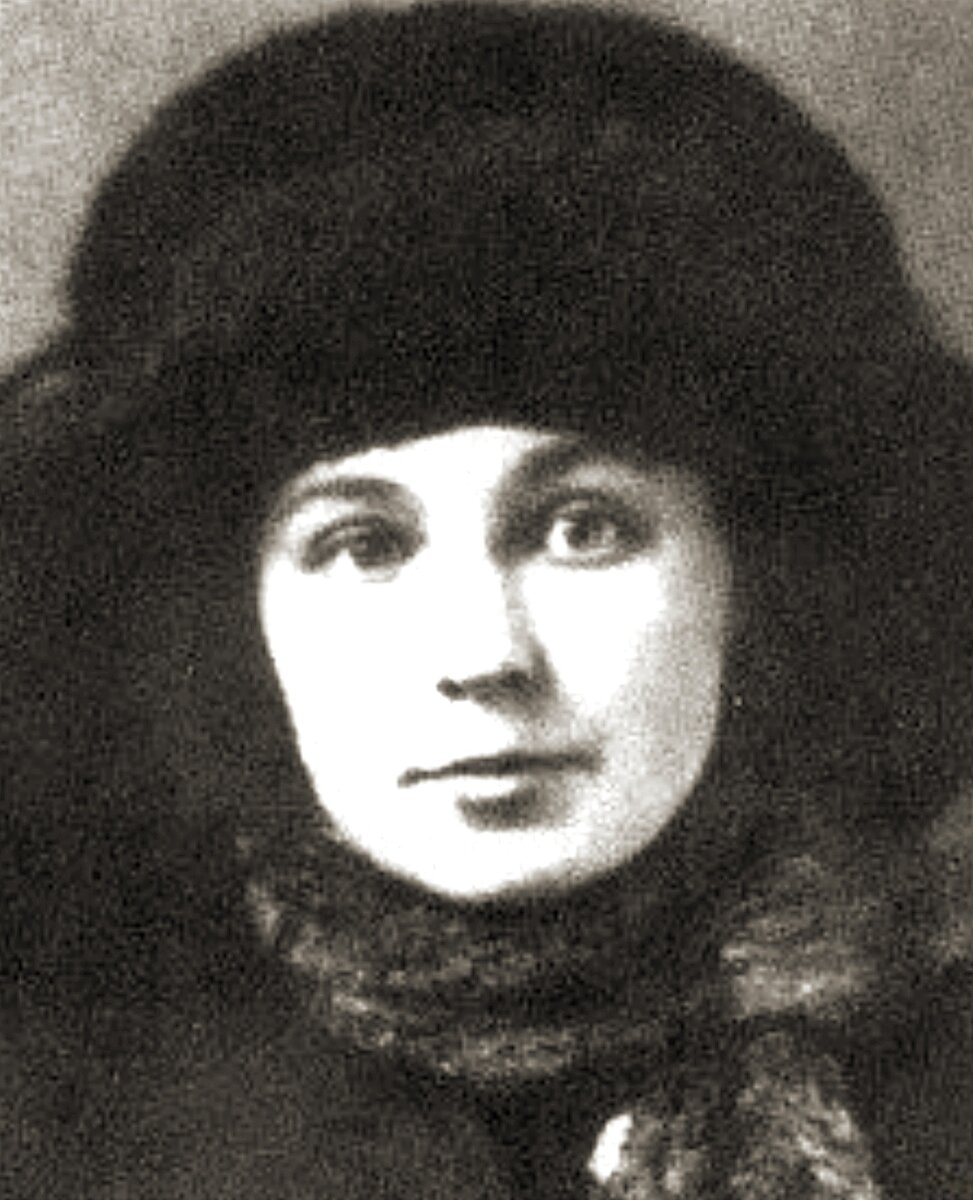 Начинающий поэт Марина Цветаева