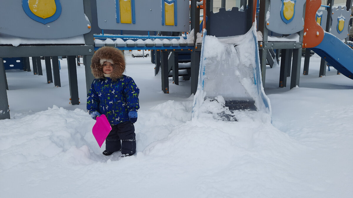 Все сугробы наши