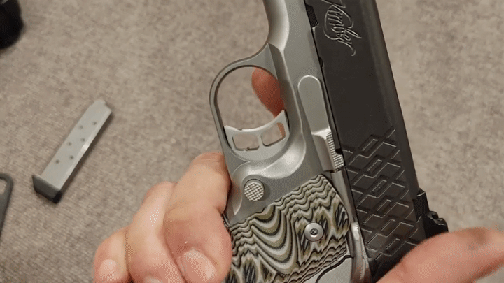 Демонстрация короткого хода спускового крючка Kimber Aegis. Одно касание для совершения выстрела