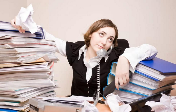 это я пытаюсь найти работу, чтобы хватало на жизнь