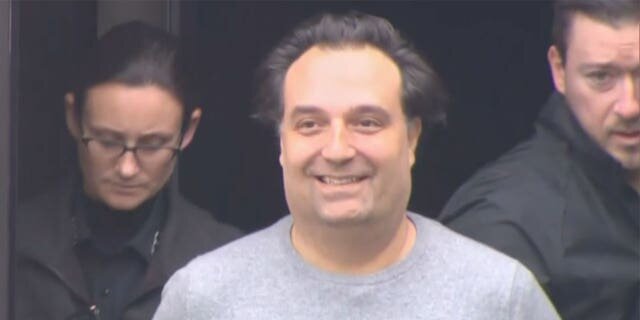 Брайан Уолш замечен в окружном суде Куинси в связи с исчезновением его жены Аны Уолш