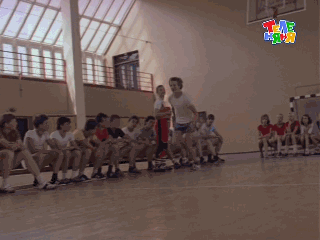 Кадр из кинофильма "Выше радуги"