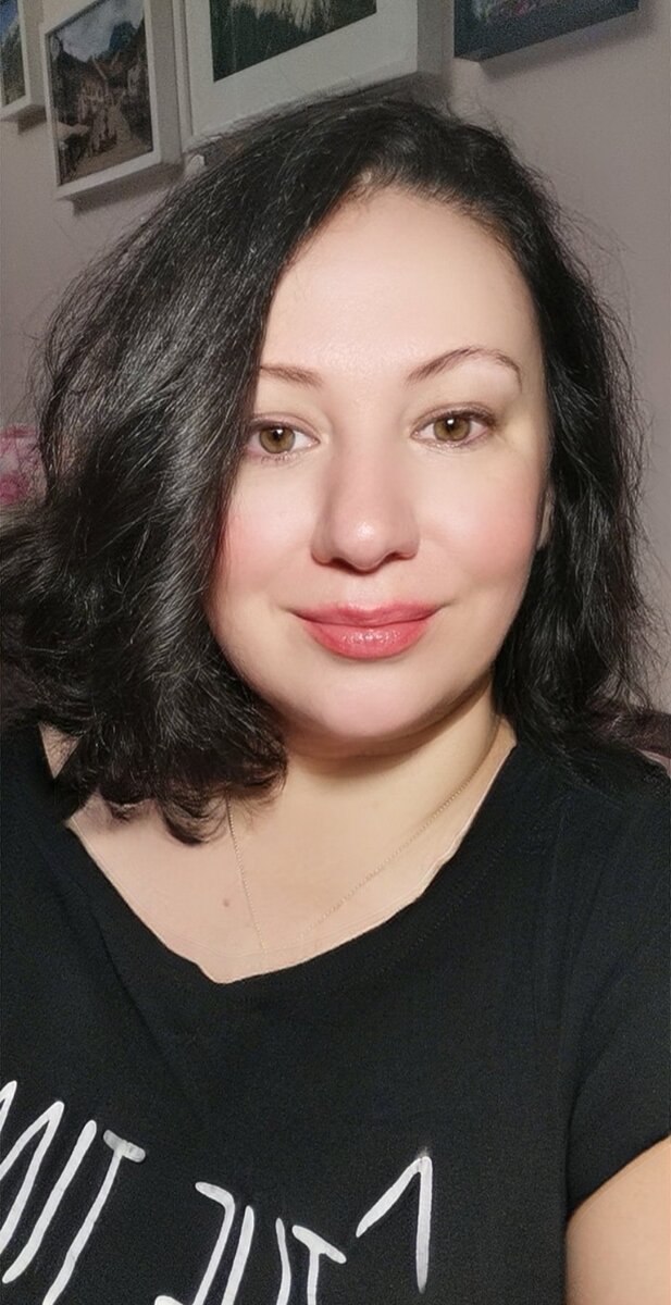 Это я, кто пишет для Вас посты и снимает фото 😃