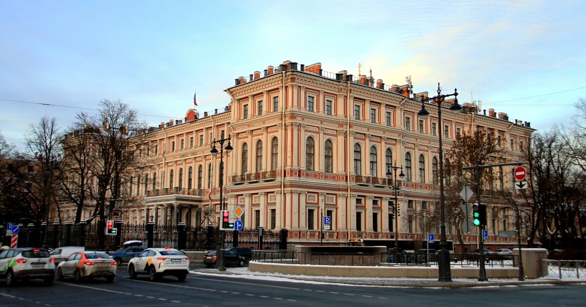 Николаевский дворец площадь труда 4в фото