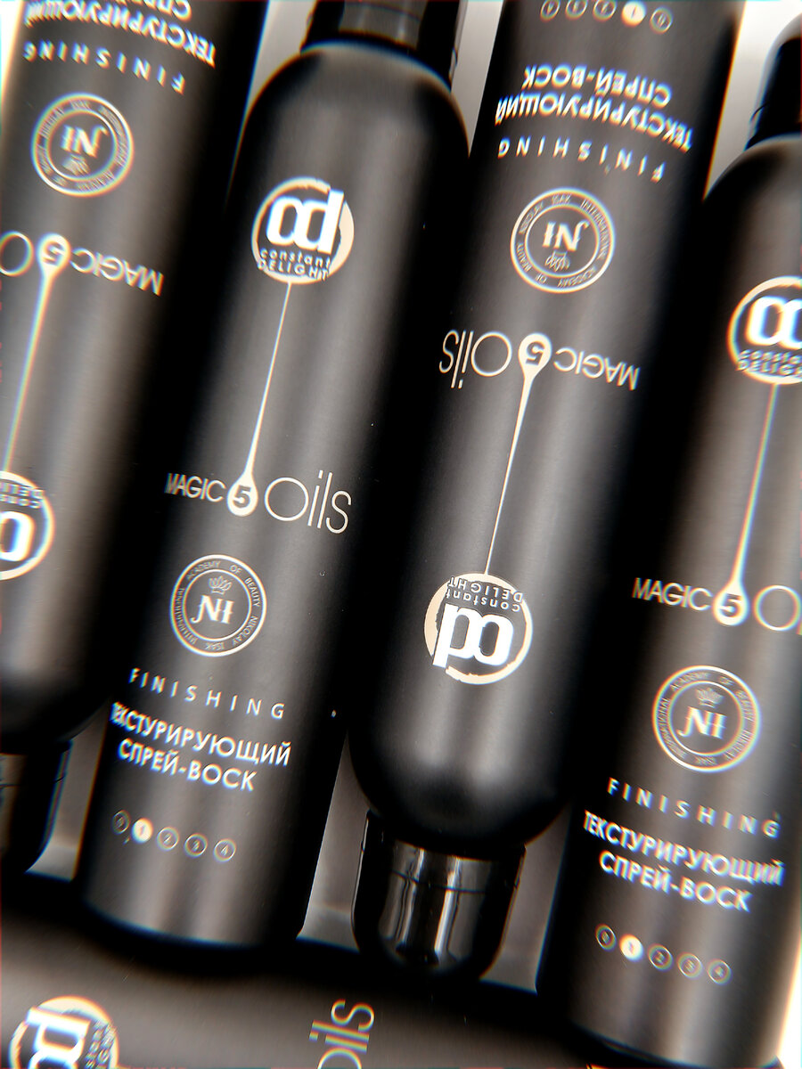 Текстурирующий спрей-воск для волос средней фиксации 5 MAGIC OILS 250 мл. CONSTANT DELIGHT от iparikmaher.ru