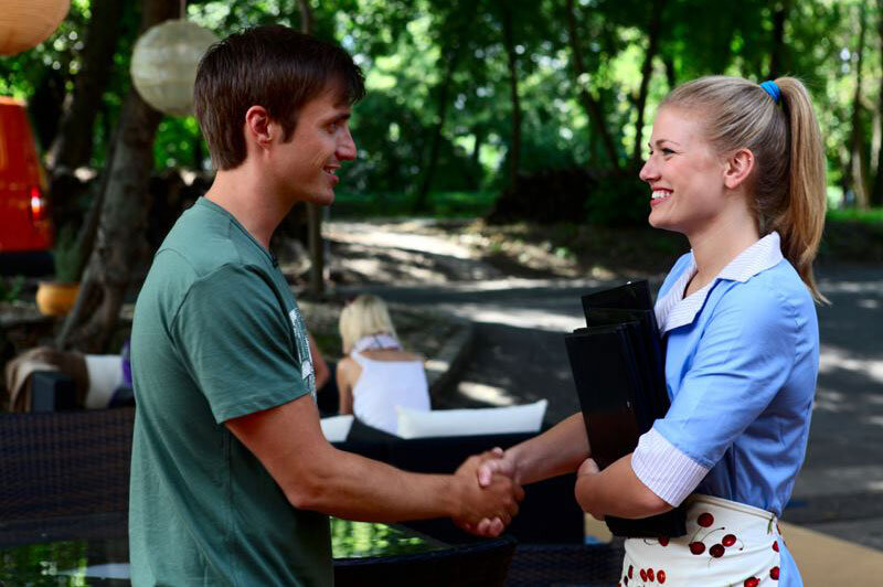 Кадр из фильма "Осторожно, любовь!"