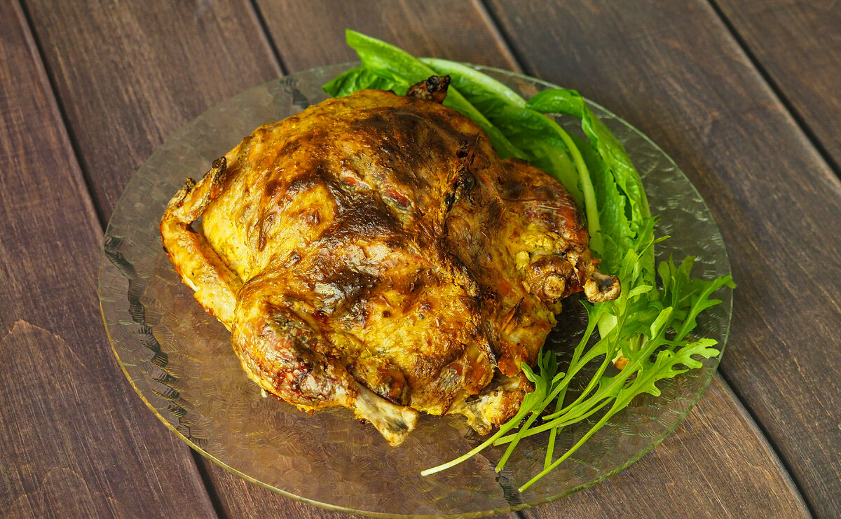 Готовая курица в апельсинах.