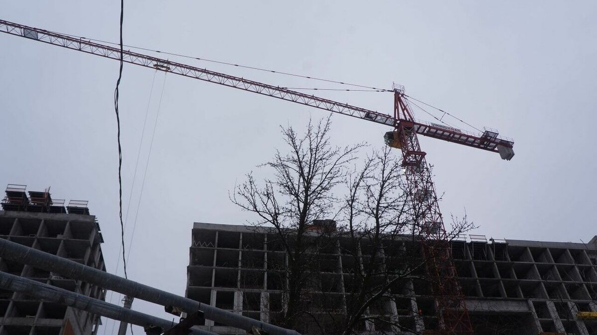     Белорусские строители построят несколько школ в Нижегородской области. Об этом изданию «Белта» рассказали в Минстройархитектуры Беларуси.