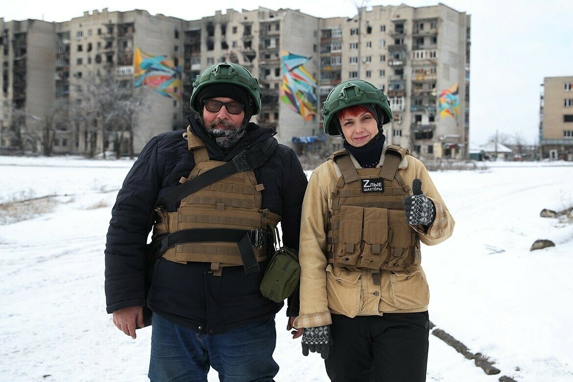 Татар журналисты. Военный репортер. Военные фото. Военный журналист независимый.