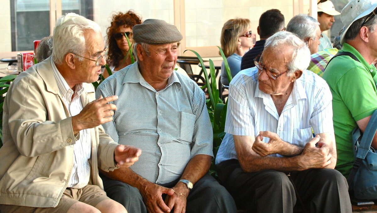     Естественная убыль населения зависит от целого ряда аспектов. Но главным является то, что многие жители Ростовской области не видят своего будущего на Дону, сообщил RostovGazeta политолог, эксперт по межнациональным конфликтам Евгений Михайлов.