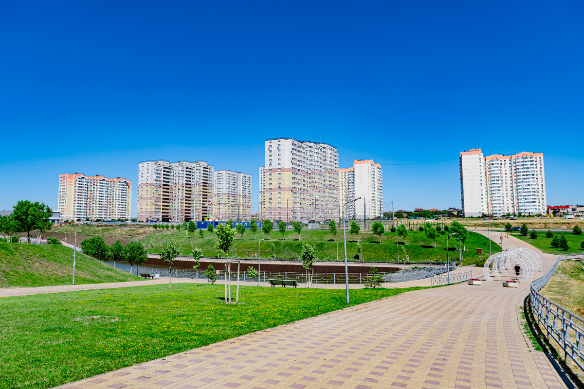 Суворовский