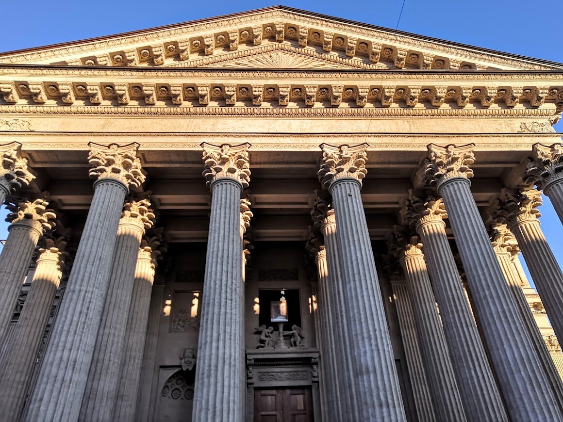 Южный портик (можно листать)