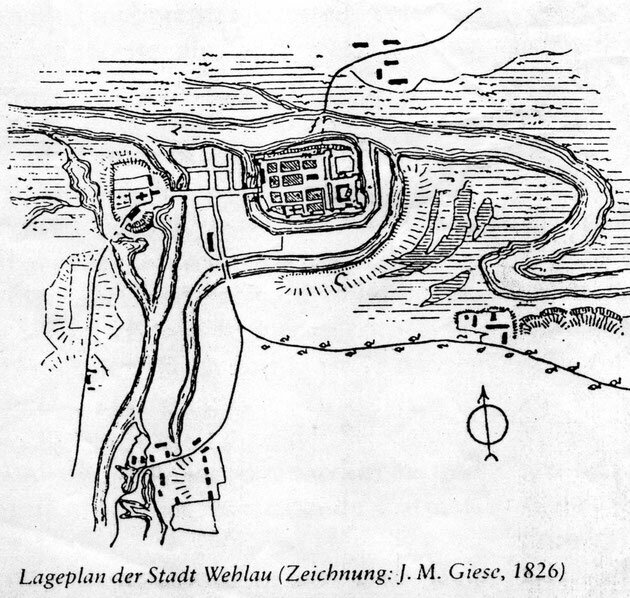 Wehlau – п. Знаменск, Гвардейский р-н. Дата основания - 1256 г. – 1320 г. Разрушался – 1347 г. В 13 веке Велау (Wehlau) называвшийся Вилов (Wilow), а так же Ветало или Велав принадлежал к древнепрусскому району Надровия.
В 1255 г. после завоевания орденом Самбии (Замланд) и основания Кёнигсберга, прусские племена надровов скаловов и судовы (ятвяги) совершили набег на Самбию. Разорив эту территорию, они на обратном пути, что бы ни допустить внезапного нападения ордена на их территорию на подступах к своим землям построили крепость Вилов. В крепости расположился сильный гарнизон под руководством вождя Тирско и его сына Маудела с большим гарнизоном. Однако вождь вскоре принял христианство и   в 1256 г.   передал крепость комтуру Кёнигсберга Бурхарду фон Хорнхаузен.   Прусская крепость была расширена и приспособлена под нужды Ордена. 