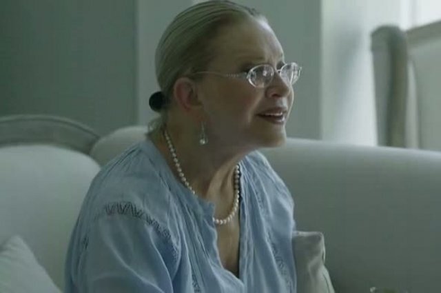    За что Людмила Максакова отсудила более 150 тыс. рублей у коммунальщиков?