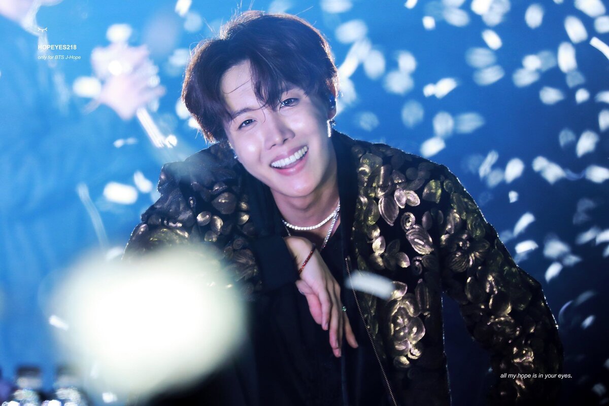 Cr: pinterest (@imyourELVi)