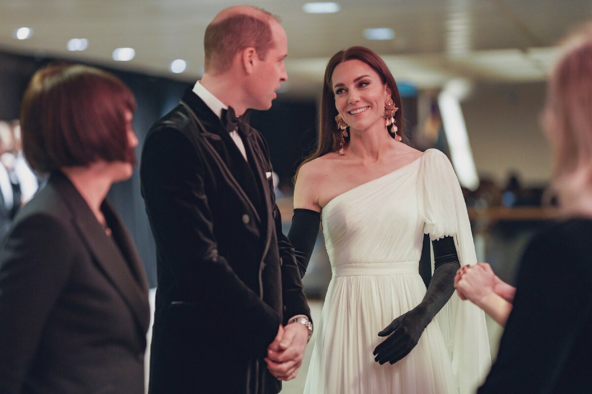Шикарные принц и принцесса Уэльские Уильям и Кэтрин на красной дорожке премии BAFTA-2023:интересные и дерзкие моменты, дань памяти королеве