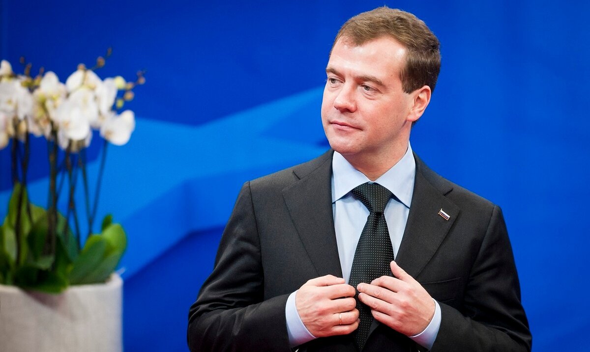 Медведев отметил, что Запад исправно поставляет оружие Украине.  Фото: Фото: w80 / ZUMAPRESS.com / globallookpress.com