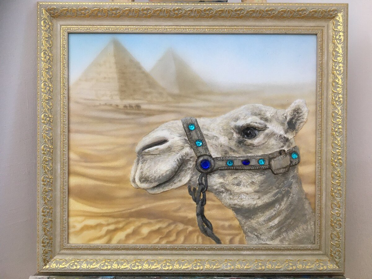  

В этой небольшой картине сочетаются: барельеф, роспись и аэрография. Иногда хочется добавить изюминку в работу, в виде какого-то небольшого натурального элемента, например бусины, камешки, ракушки...