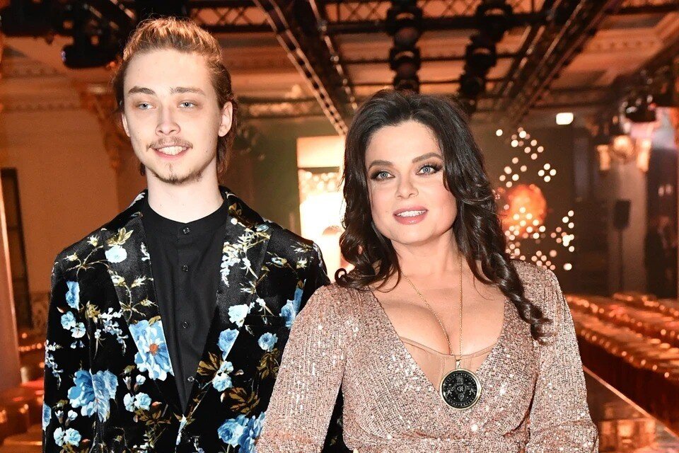     Наташа Королева отправила сына Архипа в Японию, чтобы он там забыл свою возлюбленную стрптизершу. Иван МАКЕЕВ