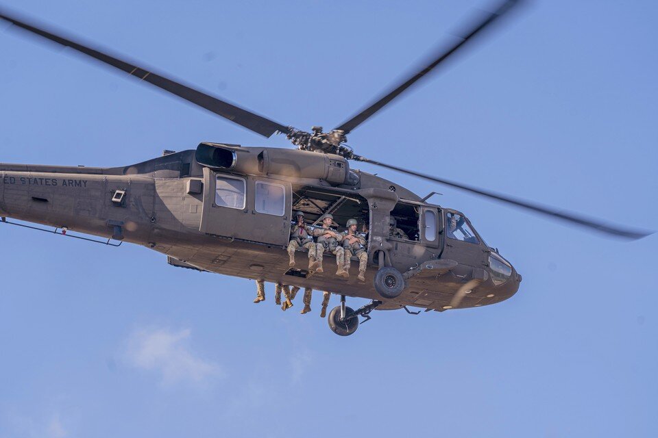     Разведка Украины заявила об использовании американского вертолета UH-60 Black Hawk  GLOBAL LOOK PRESS