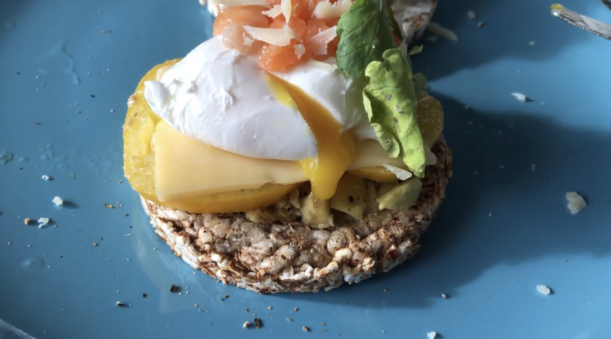 Вкусное начало утра. Яйцо пашот идеально ко всему 