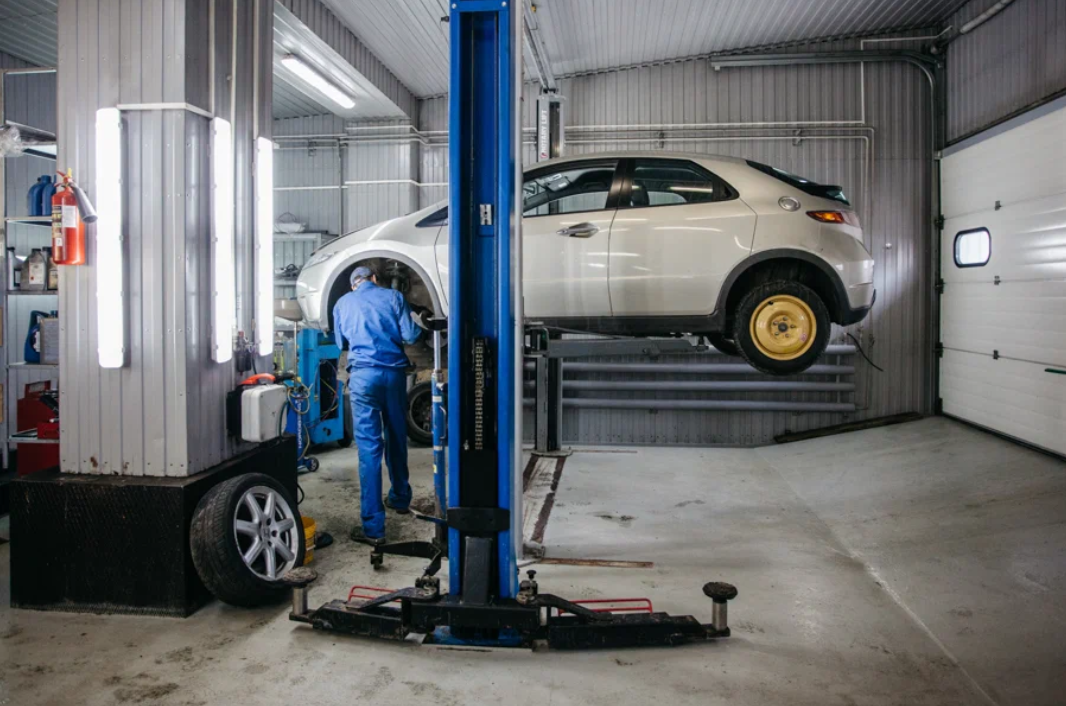 Автоэлектрика — одна из сложнейших систем автомобиля и многие опытные водители рекомендуют обращаться за ремонтом к профессионалам.-2