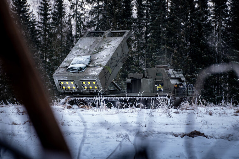    Военная помощь от стран Запада Украине медлительна, сообщил Майл Гудвин