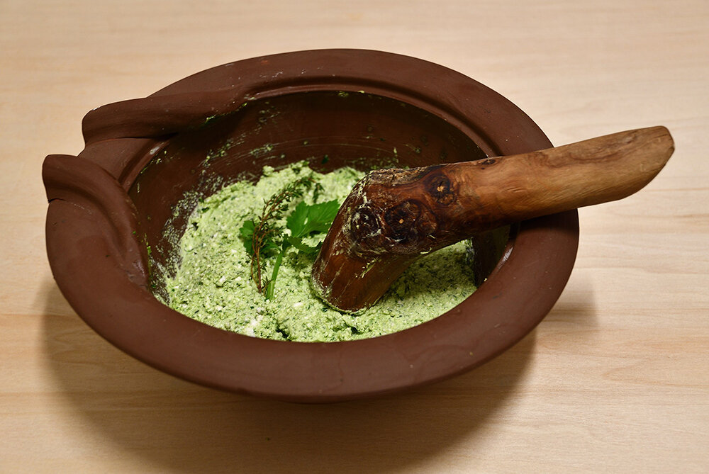    Моретум — простая закуска в древнеримской кухне, которая намазывалась на хлеб. Фото: Wikipedia.org