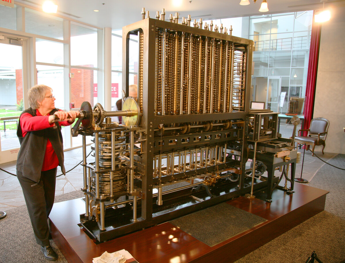Первая машина бэббиджа. Аналитическая машина Чарльза Бэббиджа. Вычислительная машина Чарльза Бэббиджа. Разнорстная машина Чарльза Бэб. Разостнаф машина Чарльза Бебиджа.