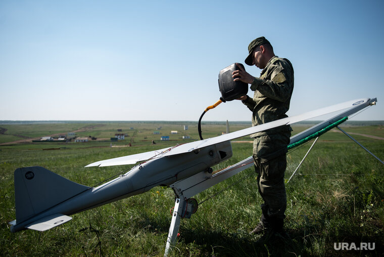    В США заявили о планах Китая отправить России дронов