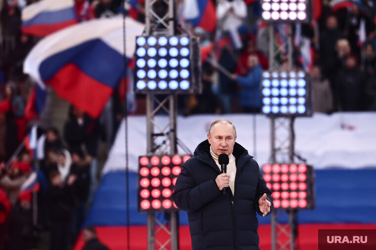    Владимир Путин приезжал на митинг-концерт в Лужниках 22 февраля