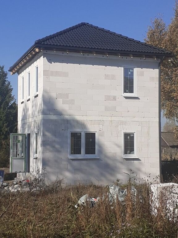 Минидом из газобетона. Два полных этажа.