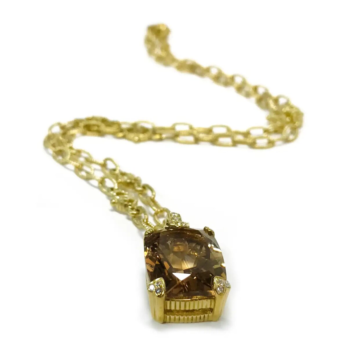 ������ ����� 18-�������� ������������� ����� � ��������� �� �������.