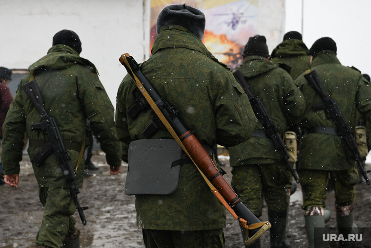    Военнослужащего вернут в зону СВО после травмы колен