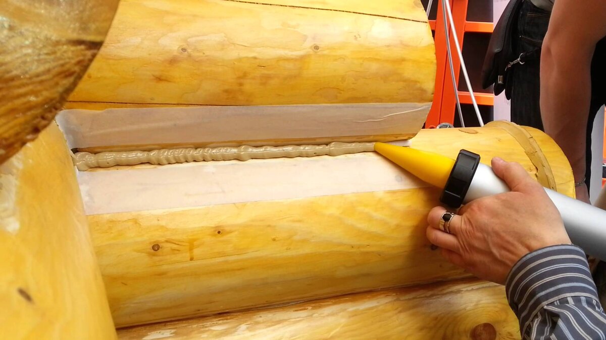 Герметик имеет удивительно широкий спектр применения, помимо заделки щелей