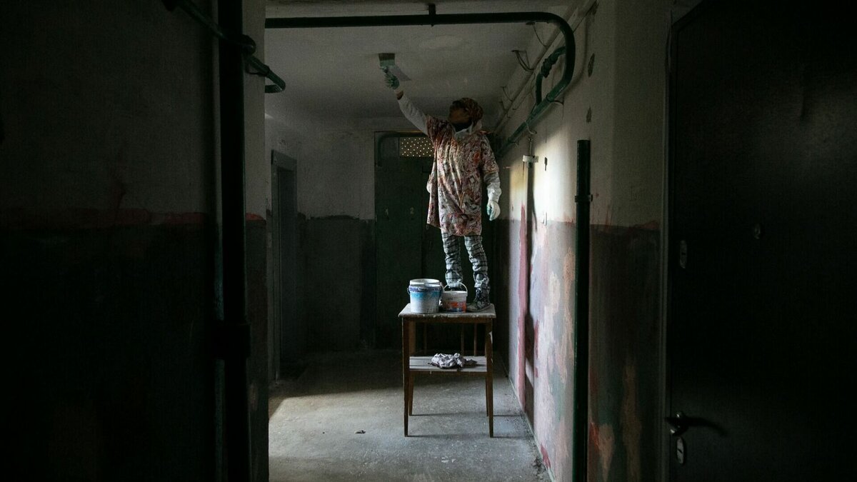     Жители дома №34А по улице Побежимова в Казани пожаловались на состояние подъезда, который не ремонтировали десятки лет. Управляющая компания «ЖКХ Авиастроительного района» сообщило Inkazan, что и в 2023 году ремонт внутри здания не запланирован.