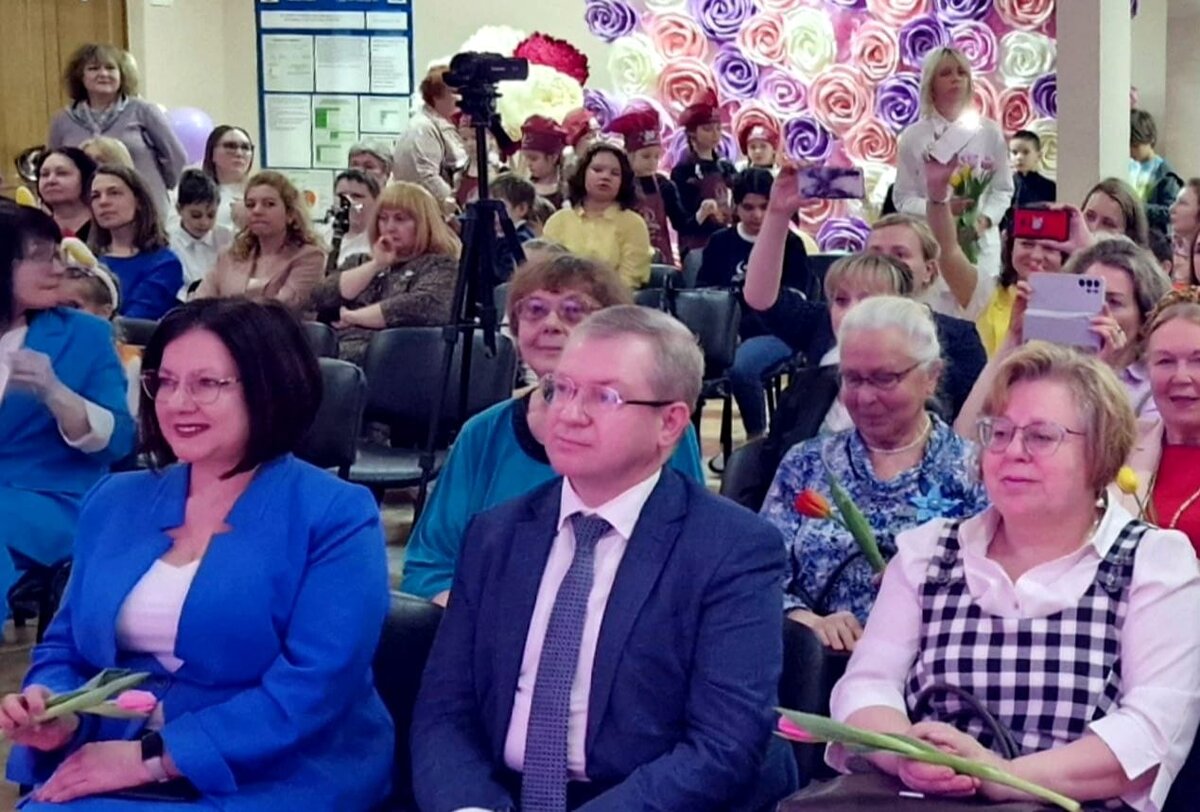 Елена Львовна Малиованова, Станислав Николаевич Дмитриев и Елена Владимировна Авилова