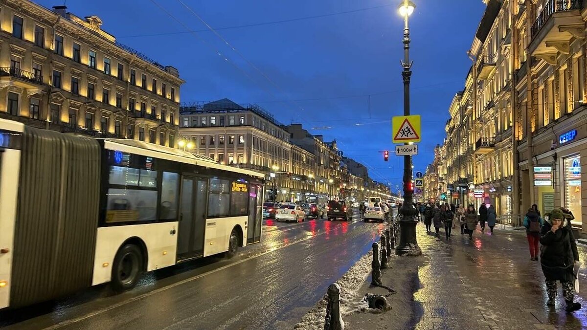     Жители Приморского края теперь будут платить еще больше денег за поездку в Северную столицу на отдых. Помимо авиабилетов или туристических путёвок, граждане Приморья будут обязаны выкладывать еще по 100 рублей за каждый день, прожитый в гостинице.