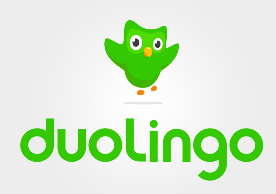 Логотип дуолинго. Дуолинго. Duolingo игрушка. Duolingo 2020. Дуолинго логотип.