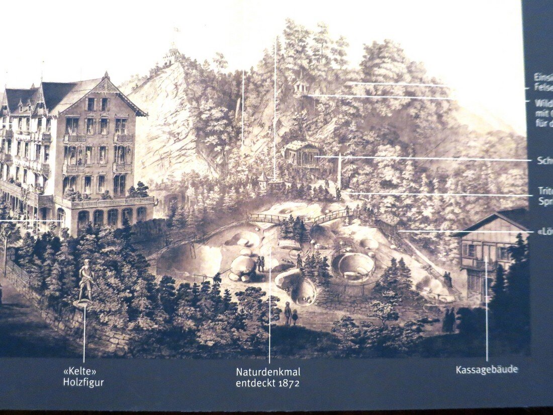 Здесь расположился национальный памятник природы – Ледниковый парк, скрытый до времени луговым покровом. Его открыли случайно при строительстве винного погреба в 1872 г.