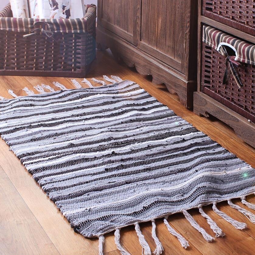Плетеные ковры. Источник фото https://clck.ru/VjcDp