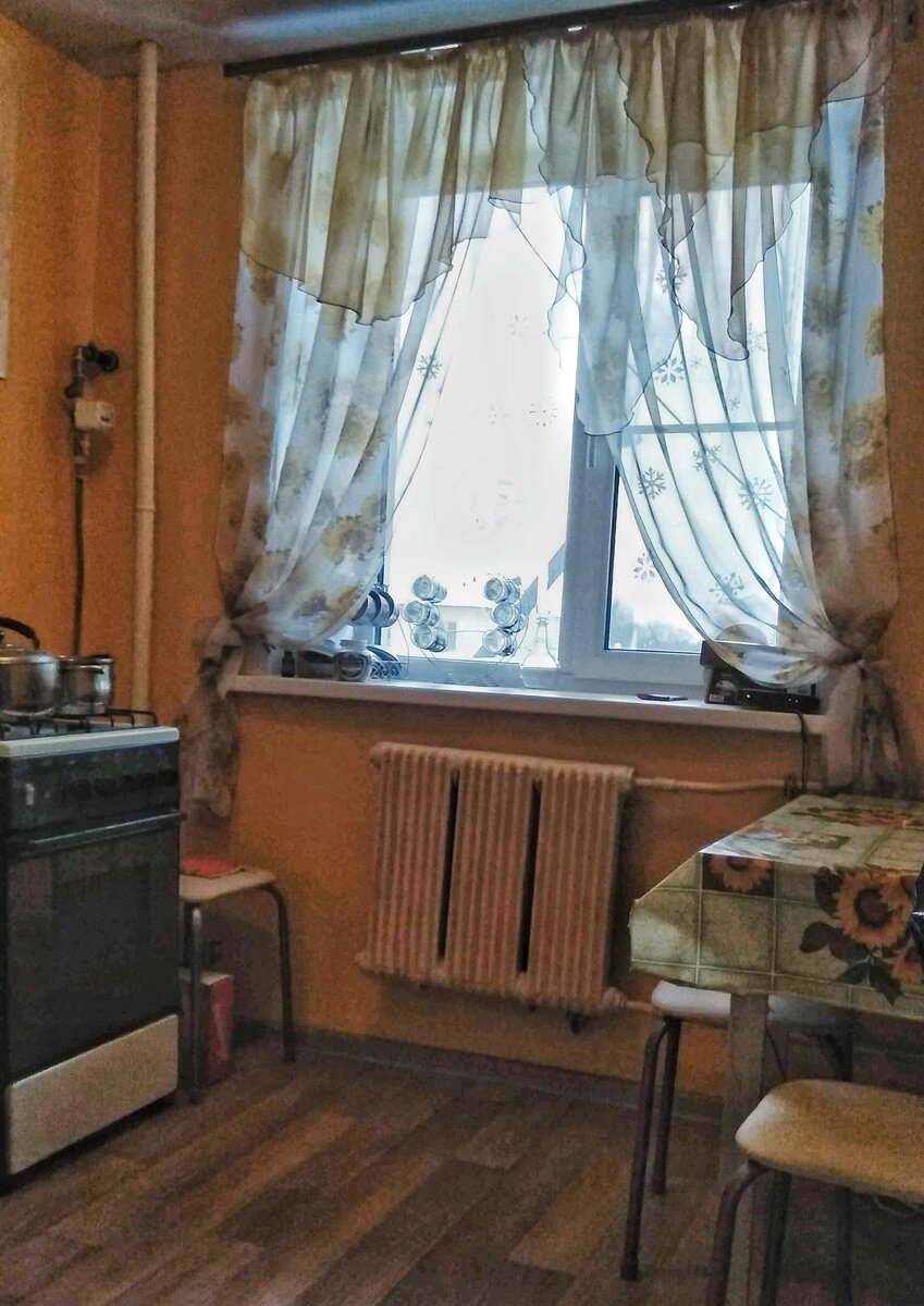 Немного неловко выкладывать нашу квартиру, но я решил вести лайф-блог. 2018 год.